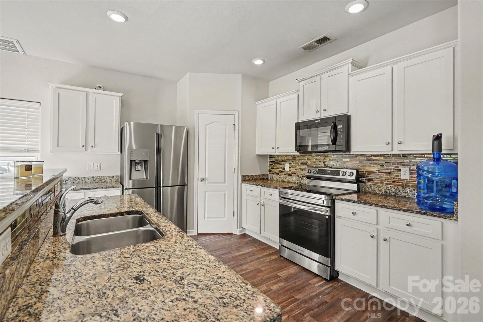 8411 Highgate Drive