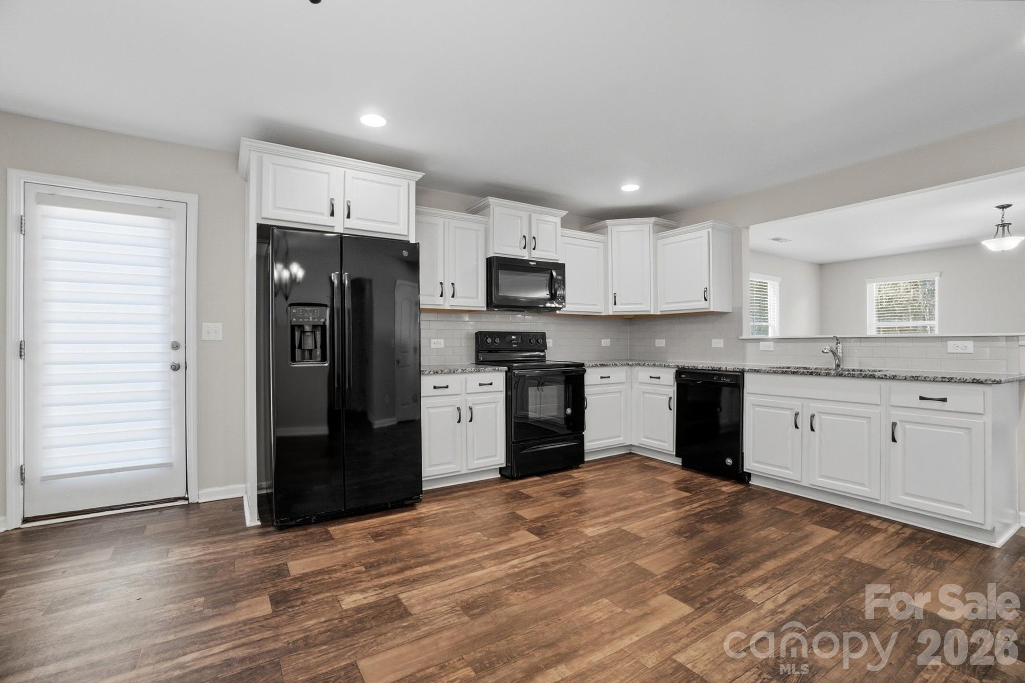 Lower Riverpointe - Residential