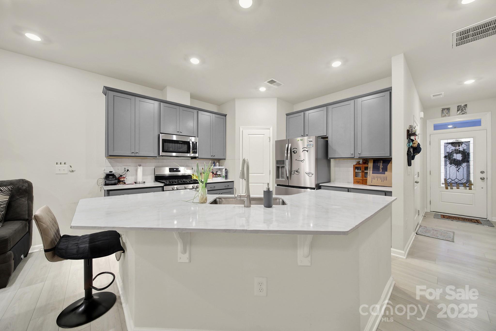 6009 Chelsea Oaks Ridge