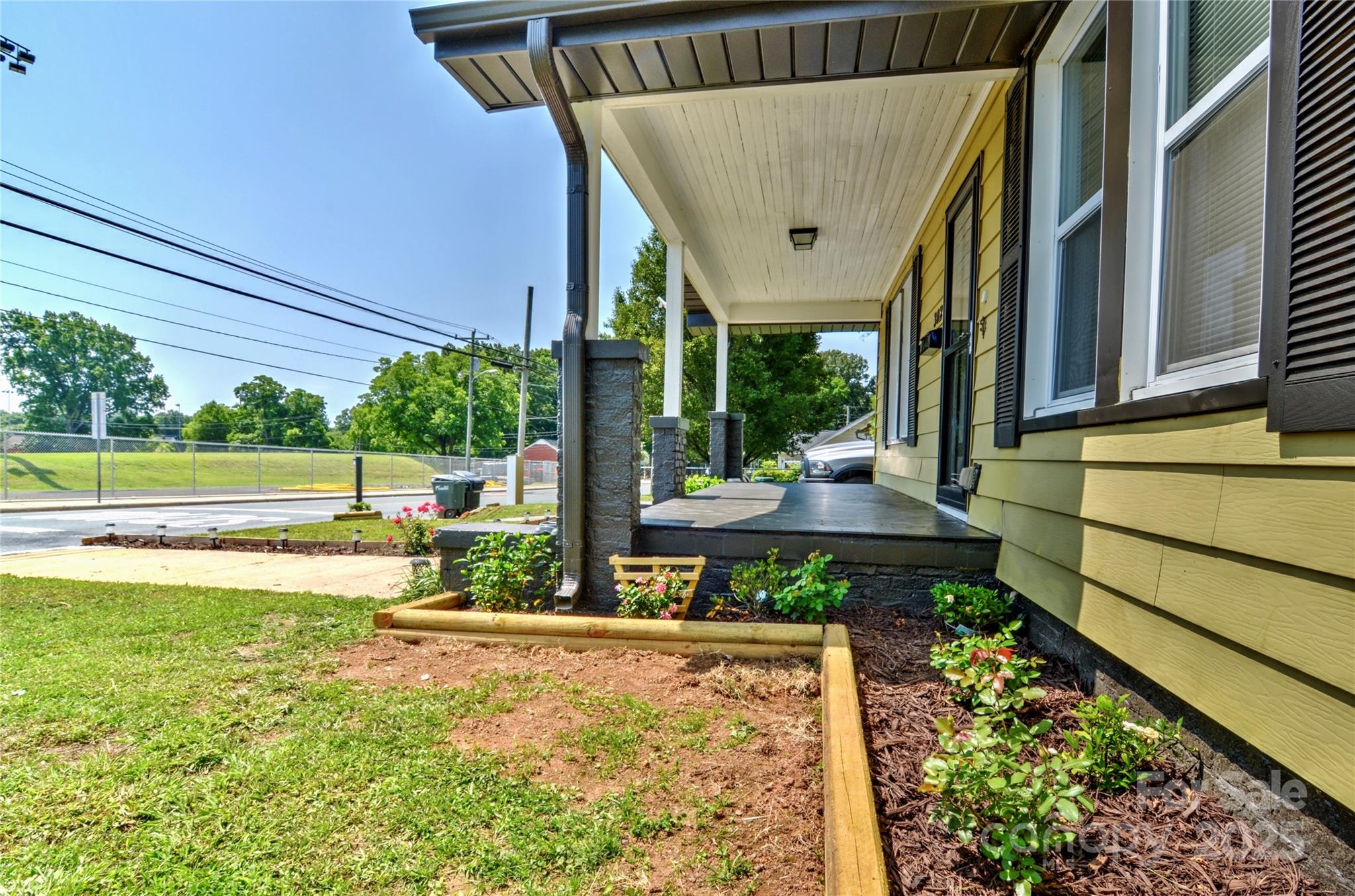 302 Griffith Road