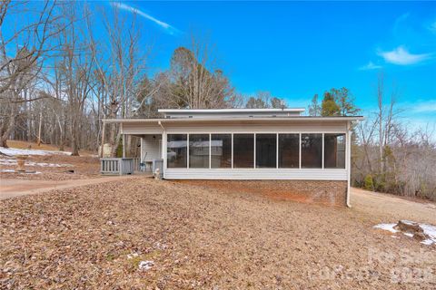 229 Riverhills Drive Forest City NC 28043