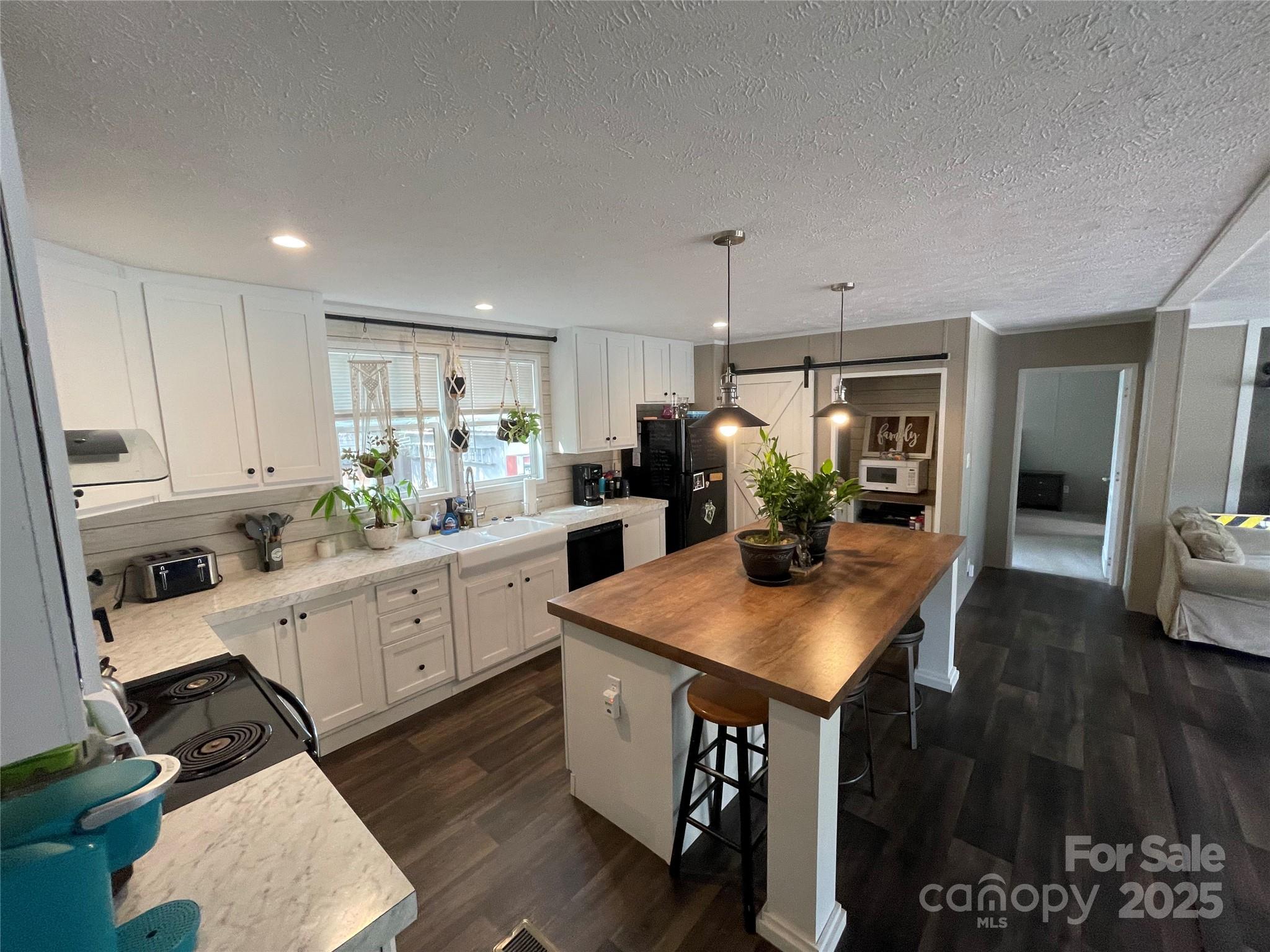 3907 Melissa Drive
