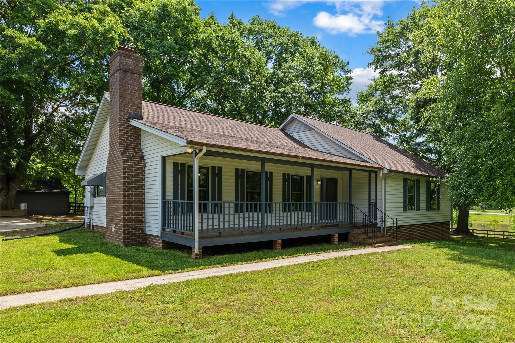 5200 Winding Lane