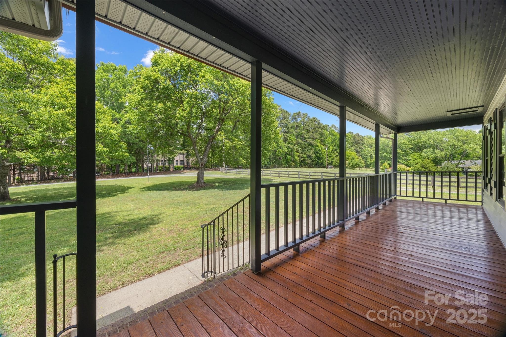 5200 Winding Lane
