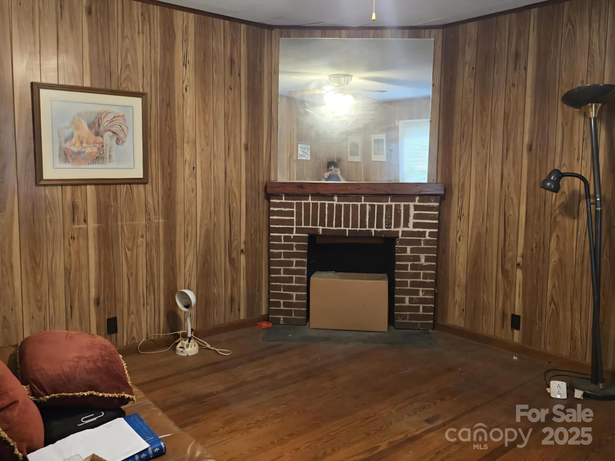 7601 Rhodhiss Road