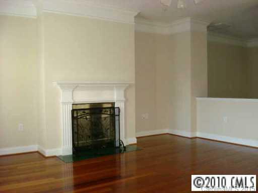 Richmond Hills - Residential Lease