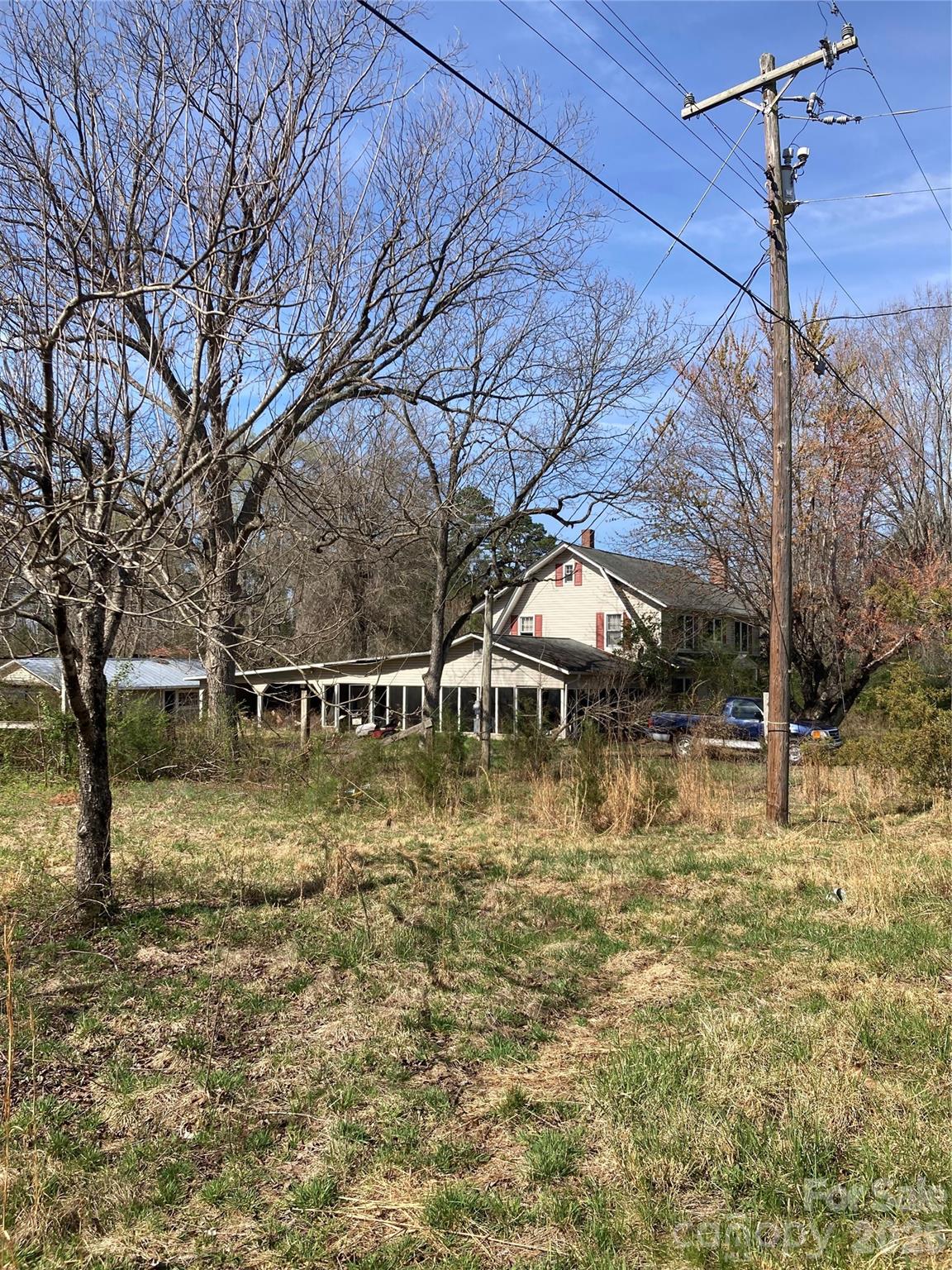 8931 Stokes Ferry Road