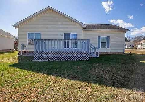 403 Sassafras Drive Hendersonville NC 28739