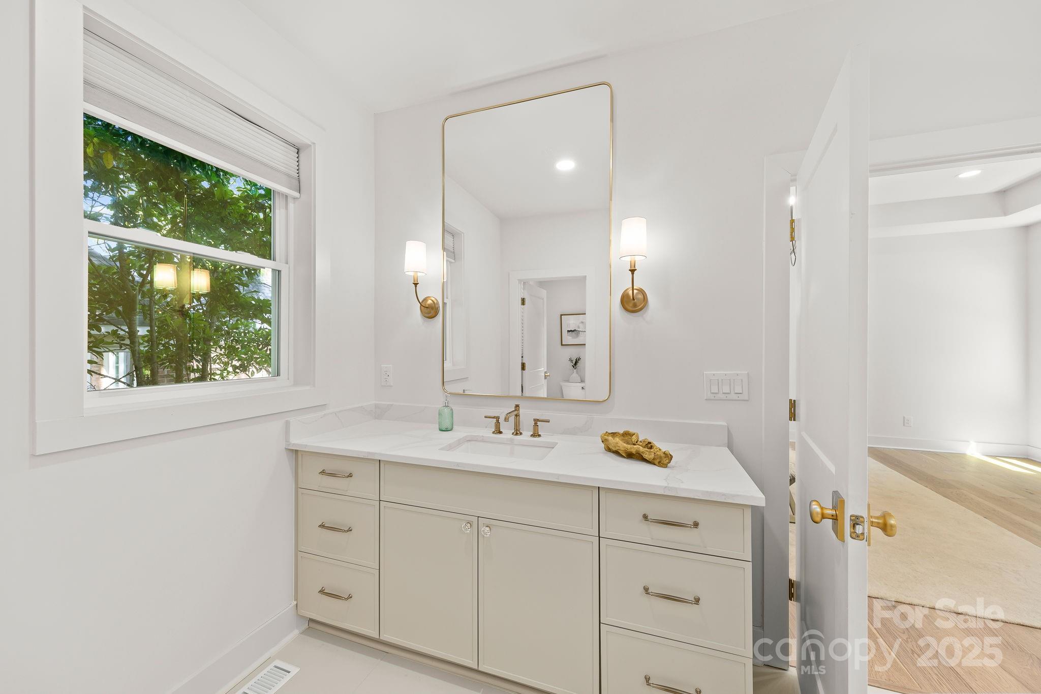 Governors Square - Residential