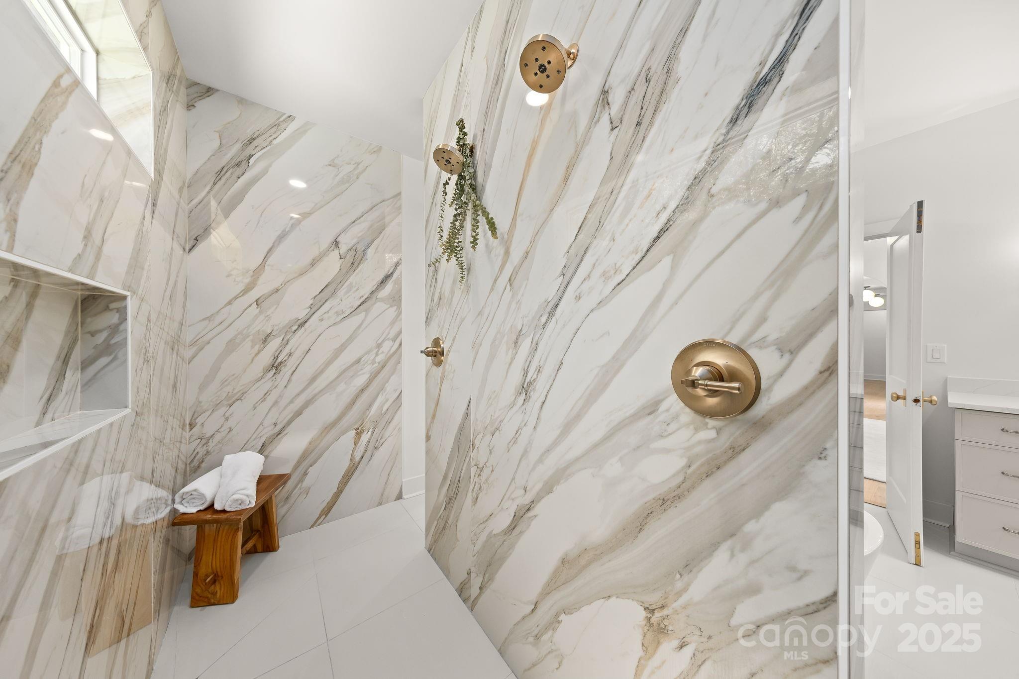 Governors Square - Residential