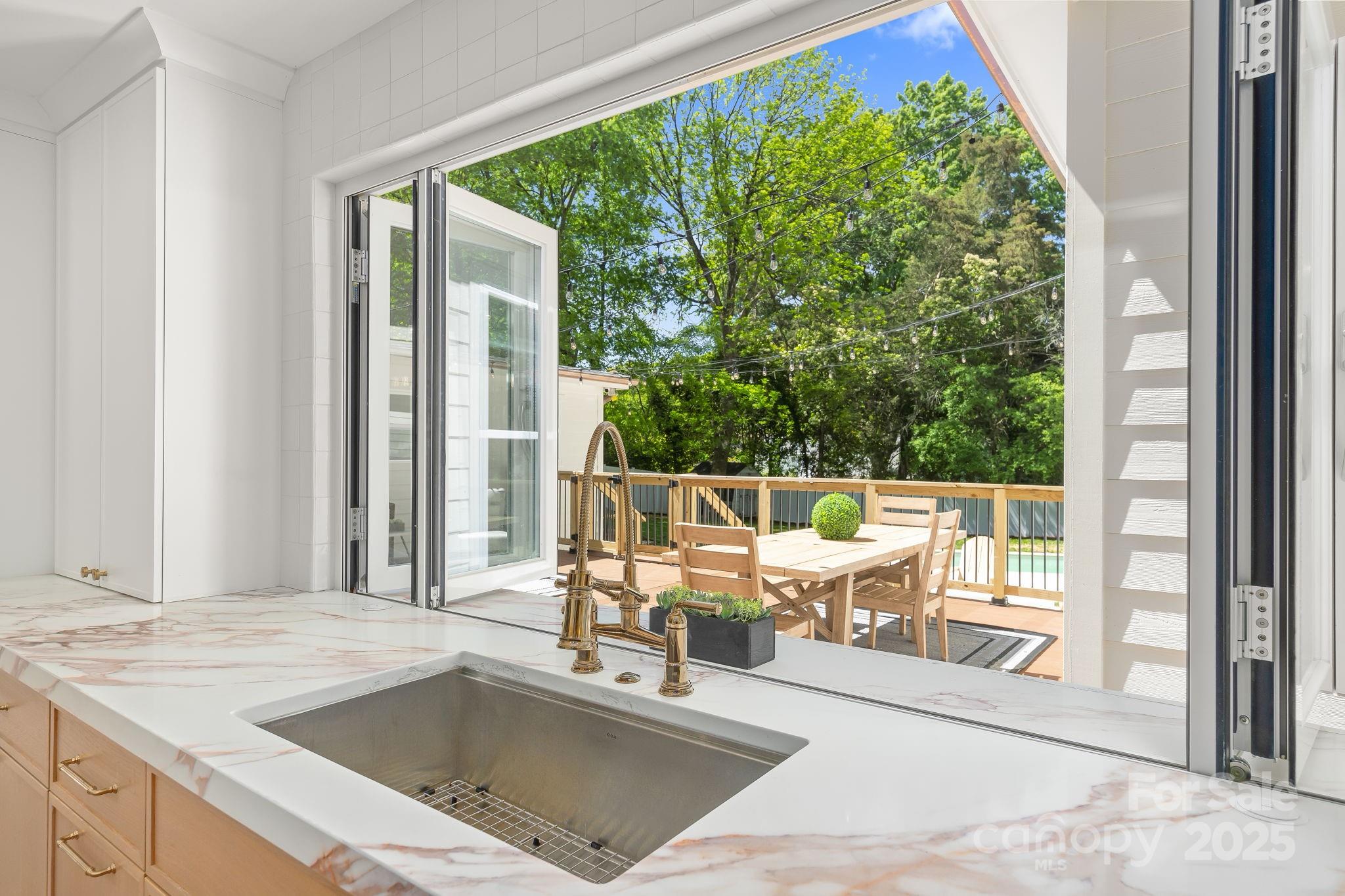 Governors Square - Residential