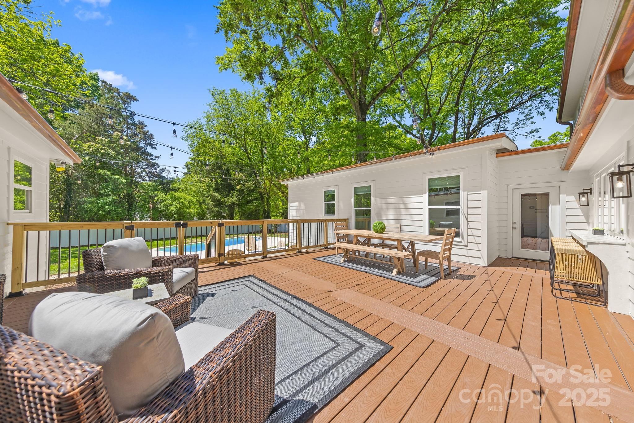 Governors Square - Residential