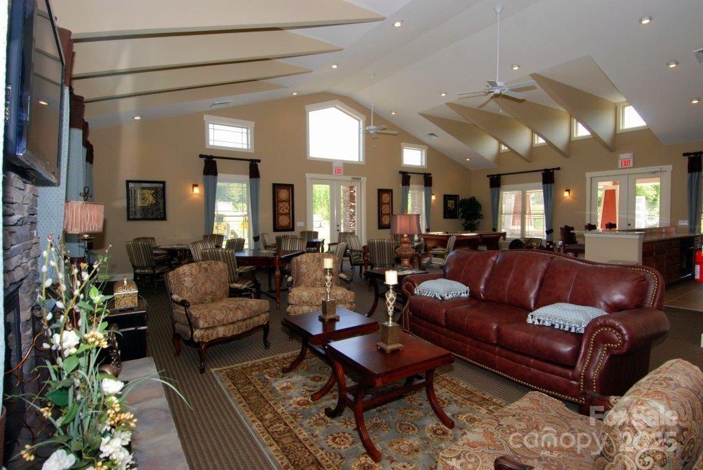 Vistas of Westfield - Residential