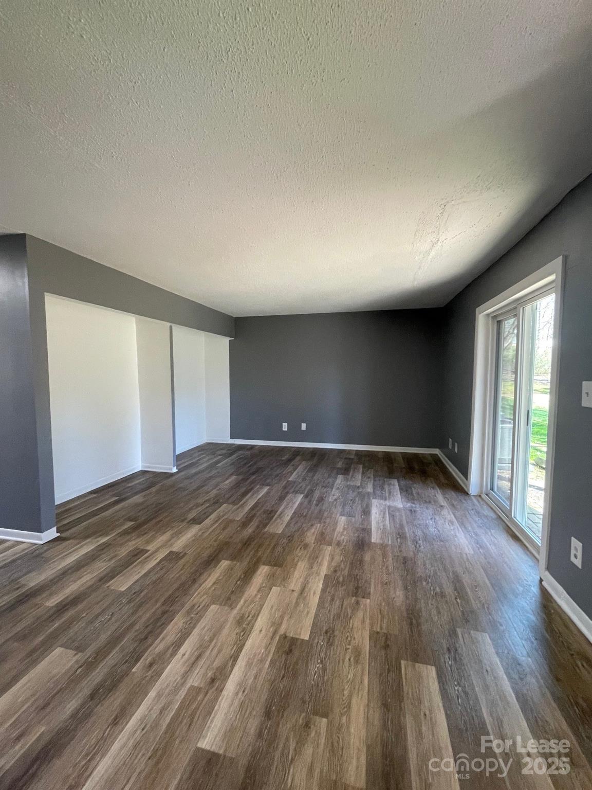 Charlotte, North Carolina 28214, United States, 1 Bedroom Bedrooms, ,1 BathroomBathrooms,Residential,Active,3759