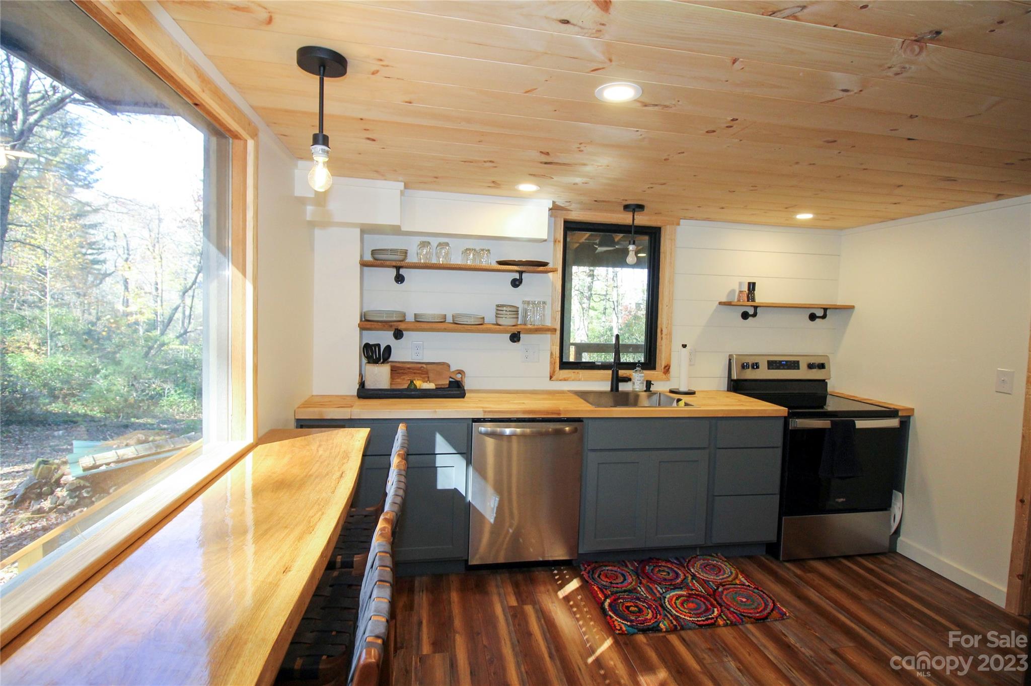 Gingercake Acres - Residential