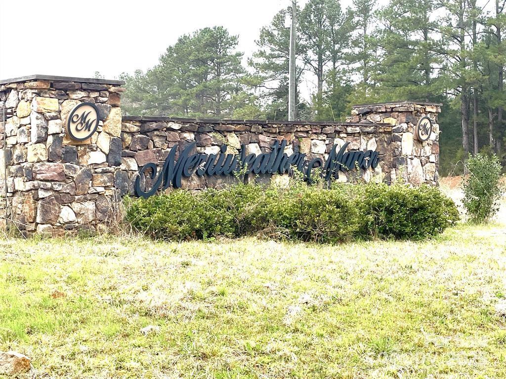 837 Mountain Lakes Road