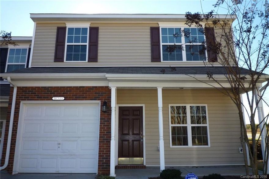 Very nice 3 bedroom townhouse with hardwood floors. The kitchen appliances include the refrigerator, range and dishwasher. Nice breakfast area.