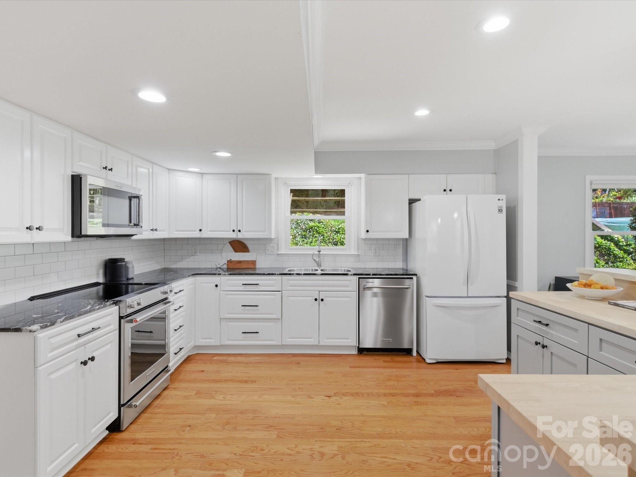 Sardis Forest - Residential