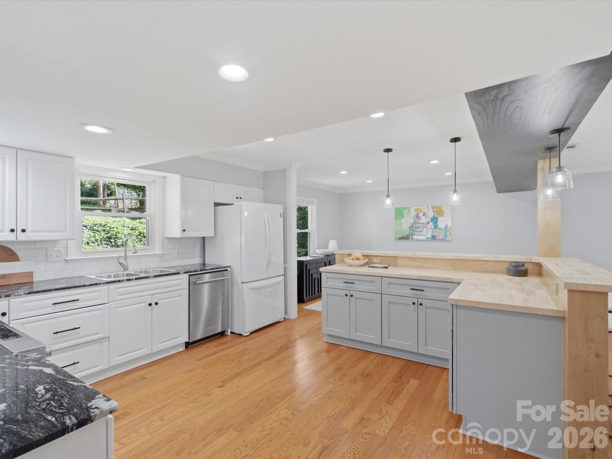 Sardis Forest - Residential