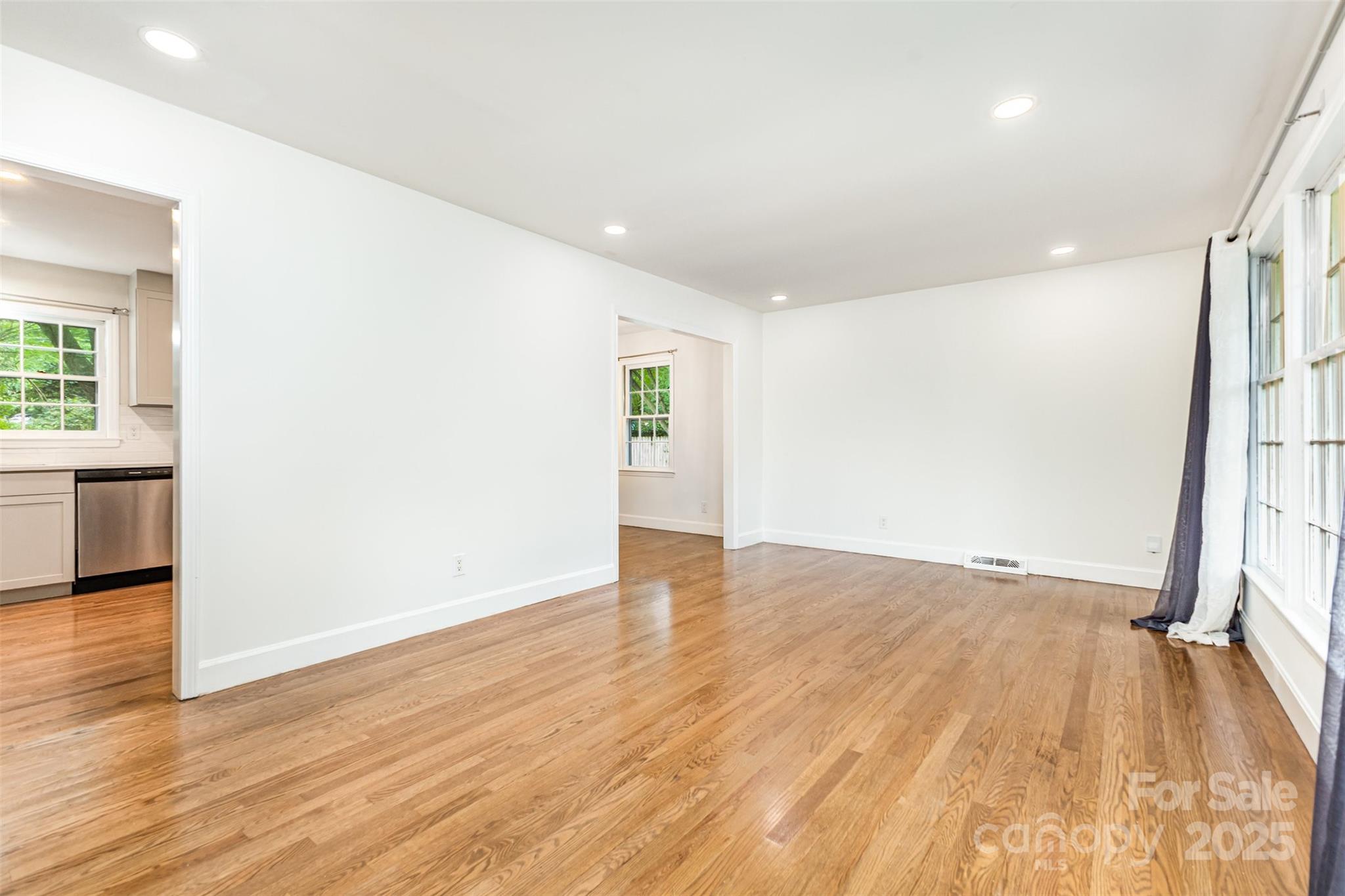 6422 Idlebrook Drive