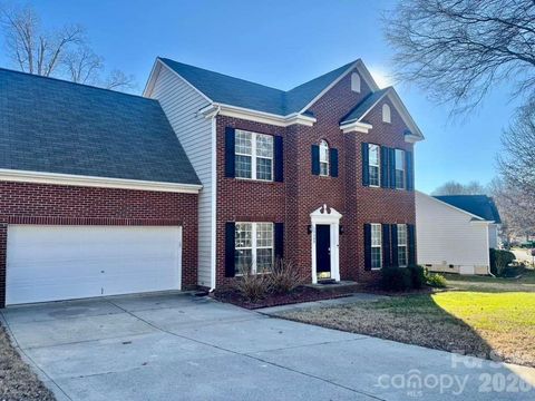 Photo of 13408 Toka Court, Huntersville, NC 28078 (MLS # 4335132)