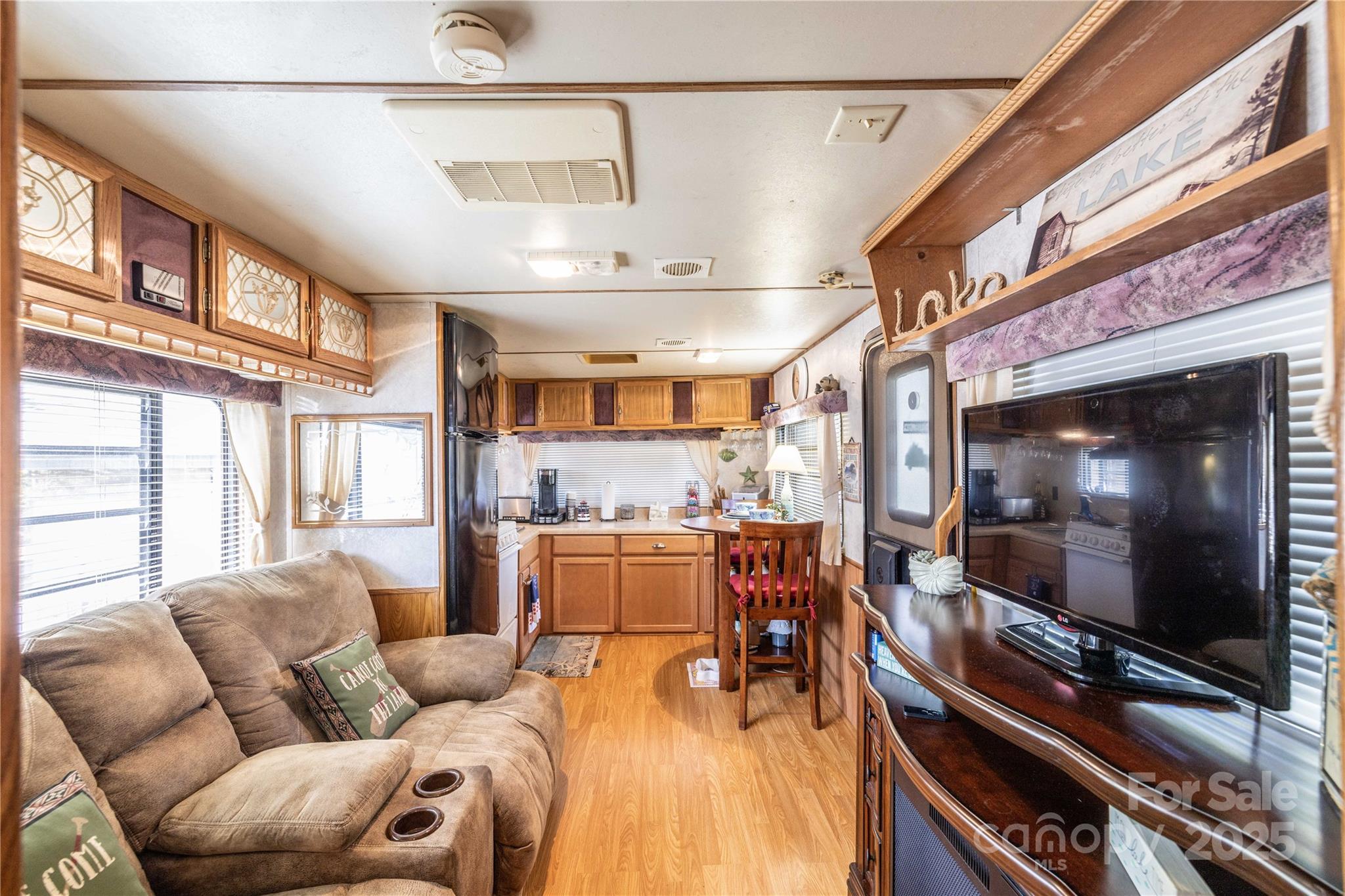 Twin Harbor - Residential