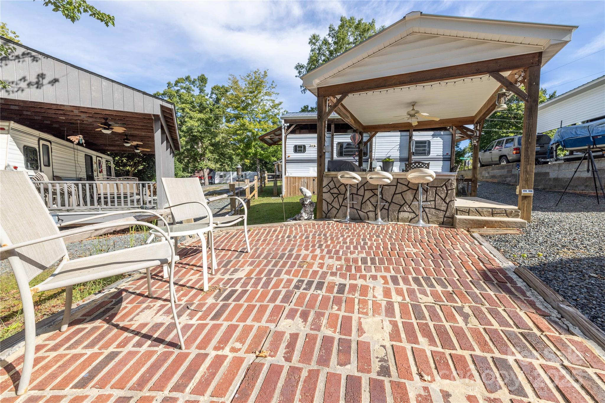 Twin Harbor - Residential