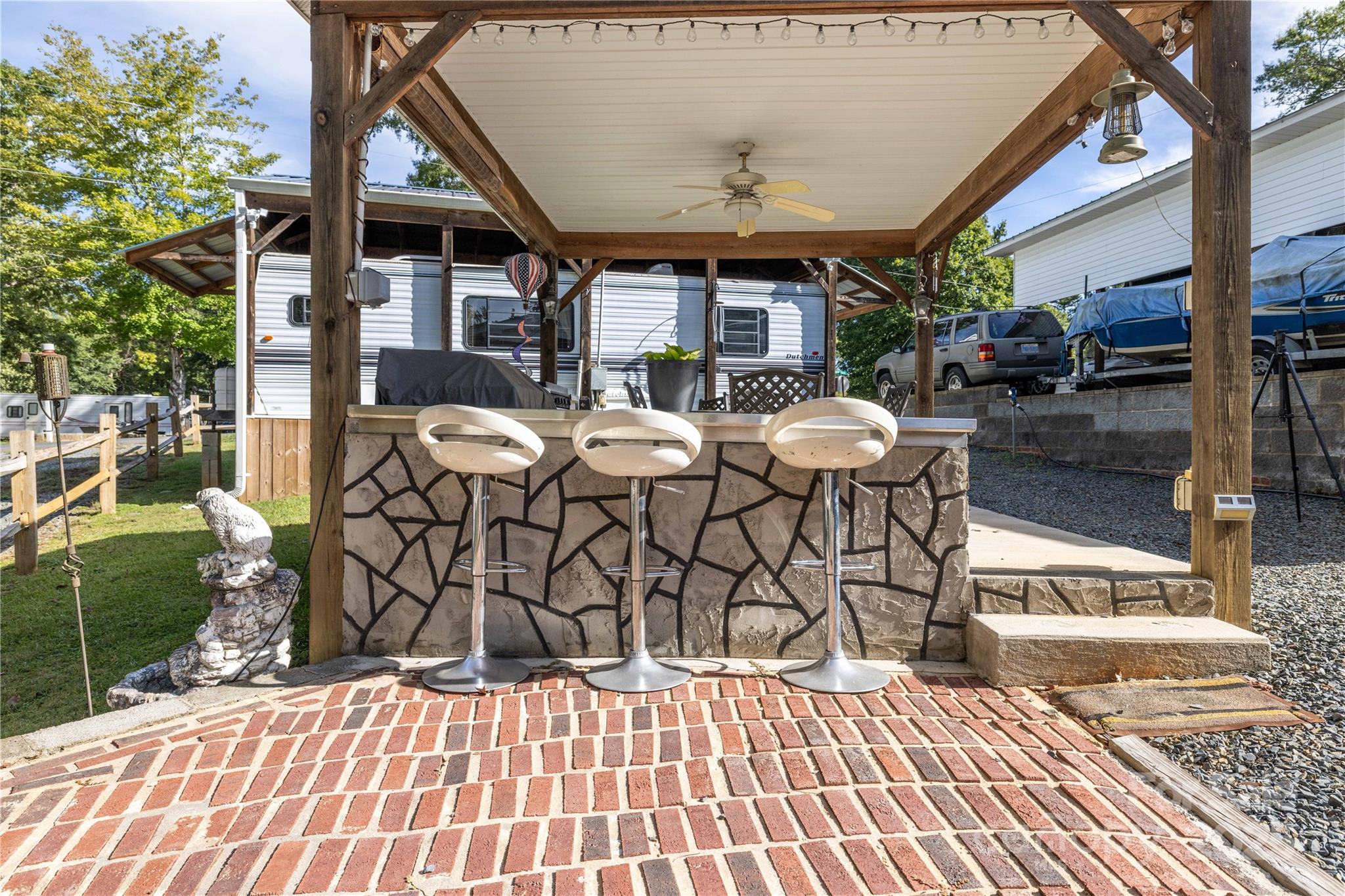 Twin Harbor - Residential