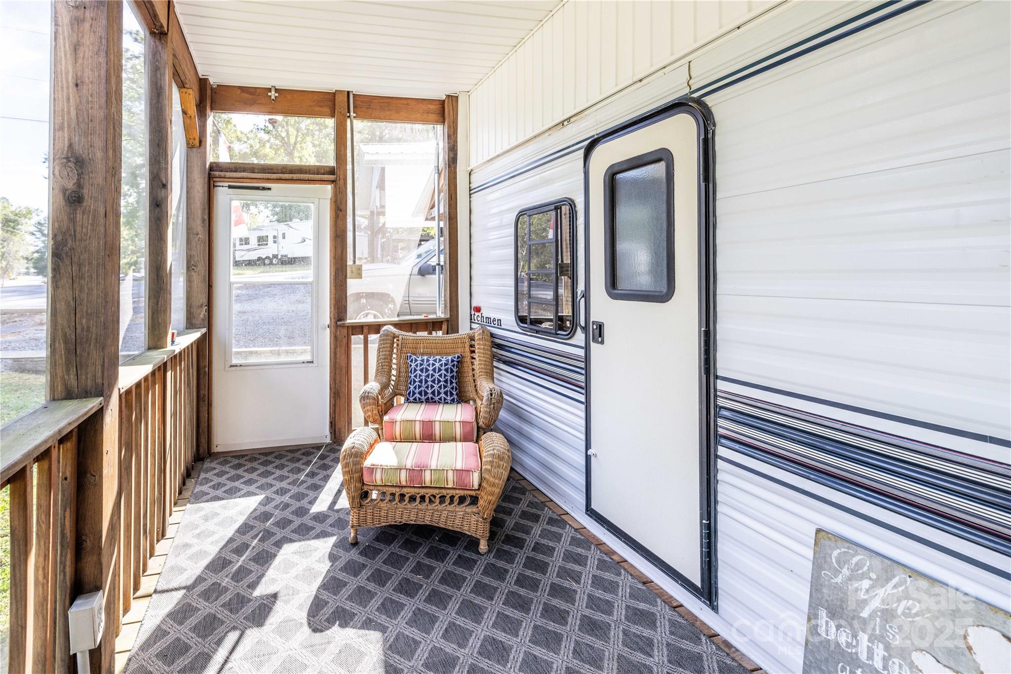 Twin Harbor - Residential