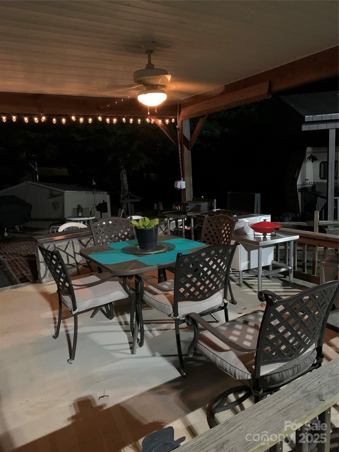 Twin Harbor - Residential