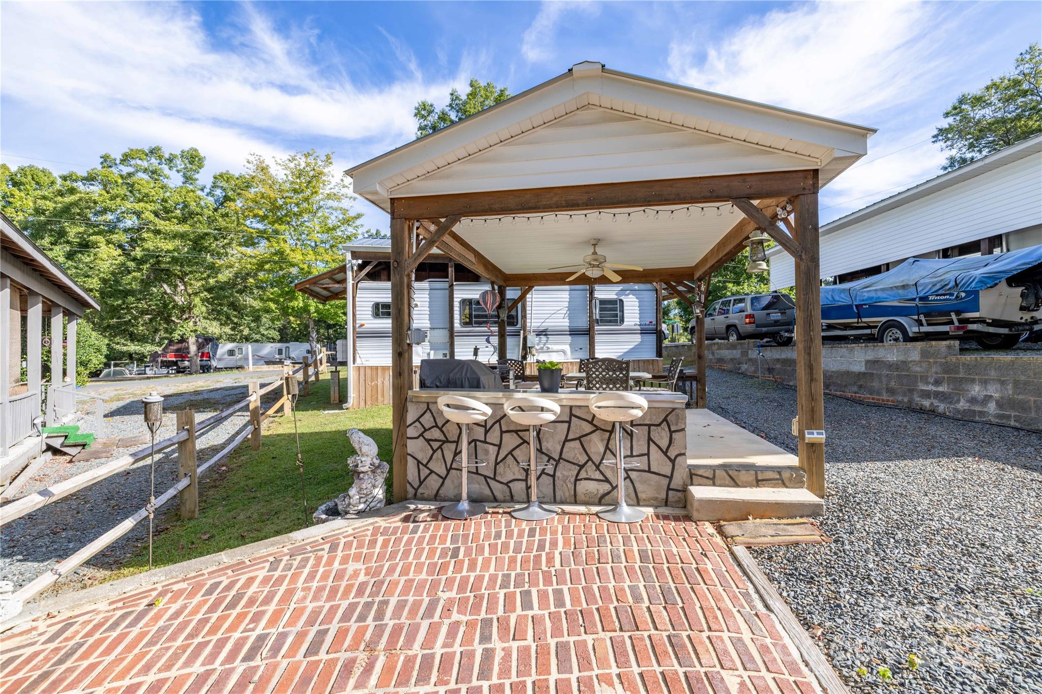 Twin Harbor - Residential