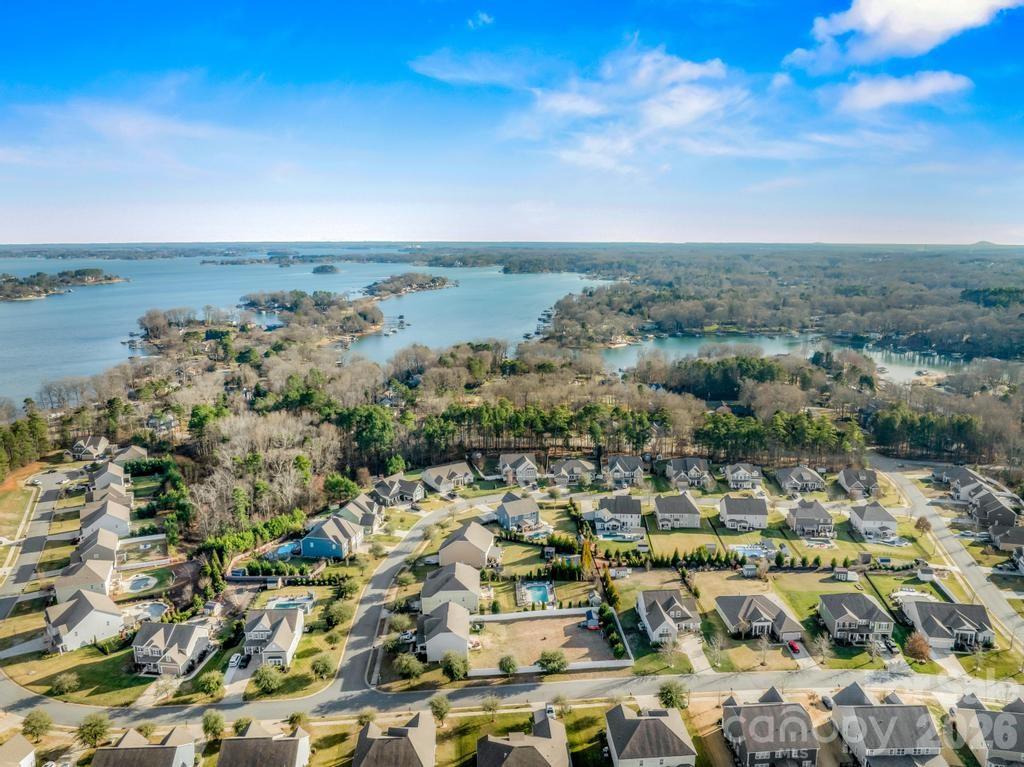 7682 Lazy Hollow Lane