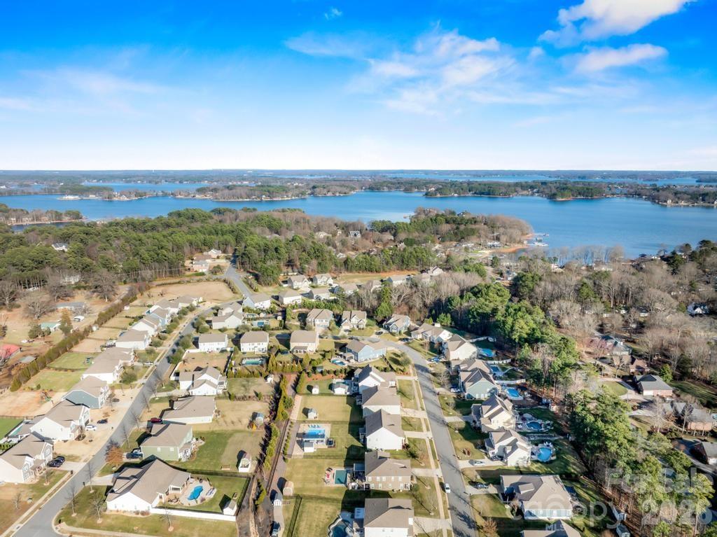 7682 Lazy Hollow Lane