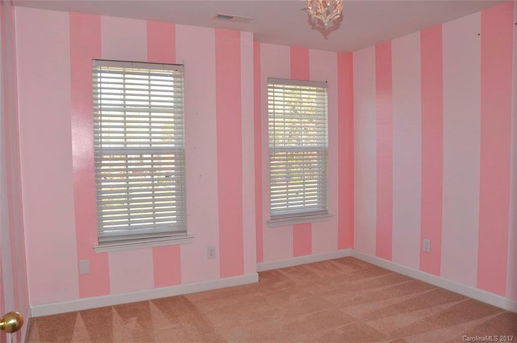 Lynnwood Farms - Residential