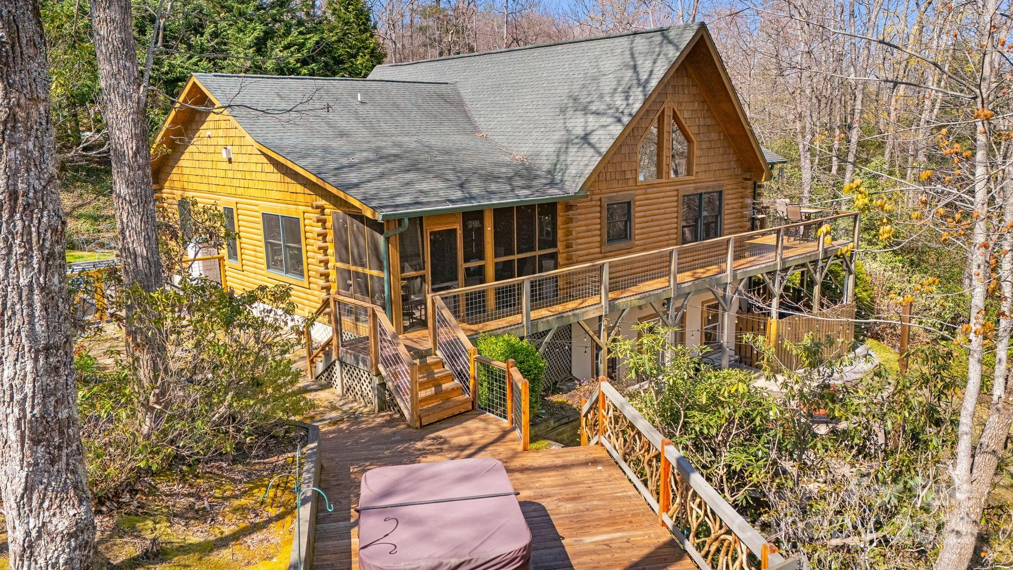 650 Faircrest Lane
