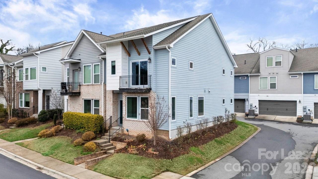 1515 Hidden Falls Road