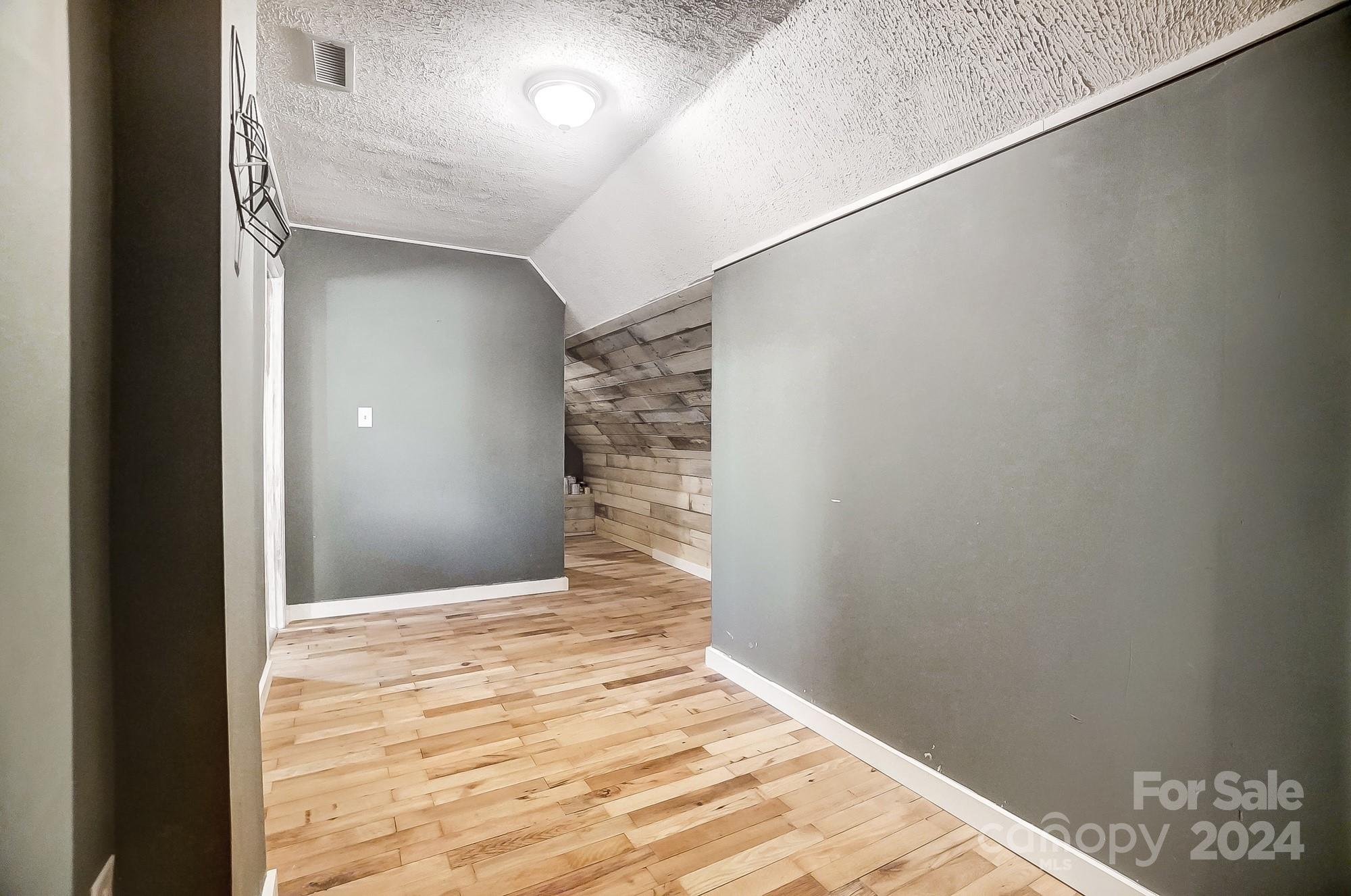 Fox Hunt Estates - Residential