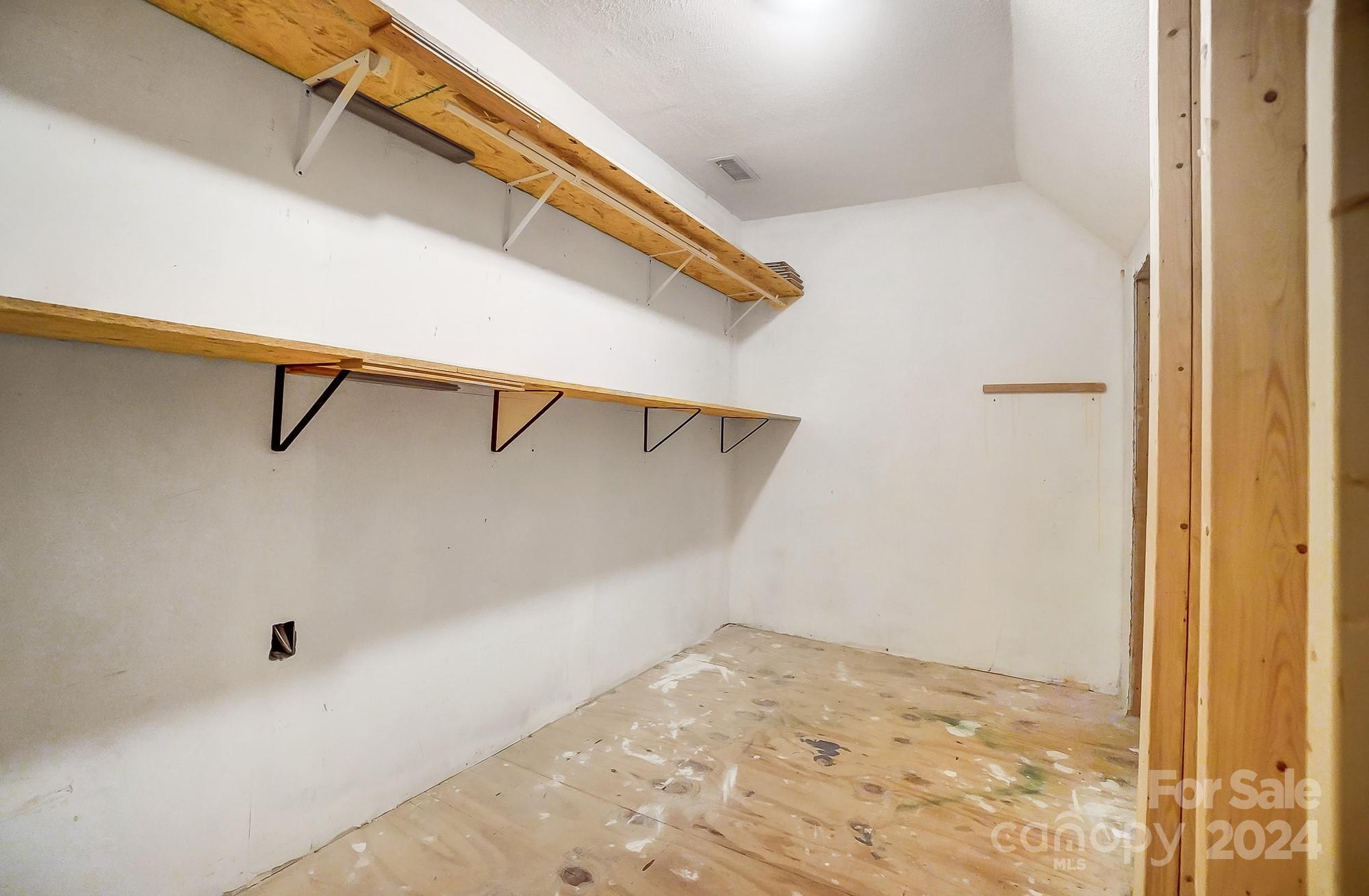 Fox Hunt Estates - Residential