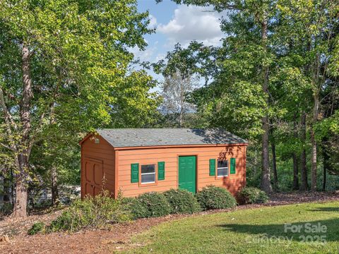 A home in Mill Spring