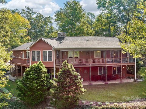 A home in Mill Spring