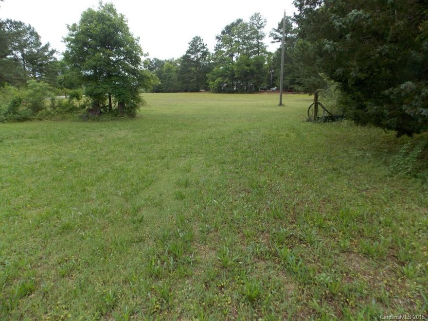 This is a very nice 2 acre lot and little house could be fixed up, but value is for the land. Home Sold AS IS condition. Mature trees in the front half of property which allows a nice buffer from the road. This is in a great location and an easy commute to York, Lake Wylie and Charlotte. Property has great potential.