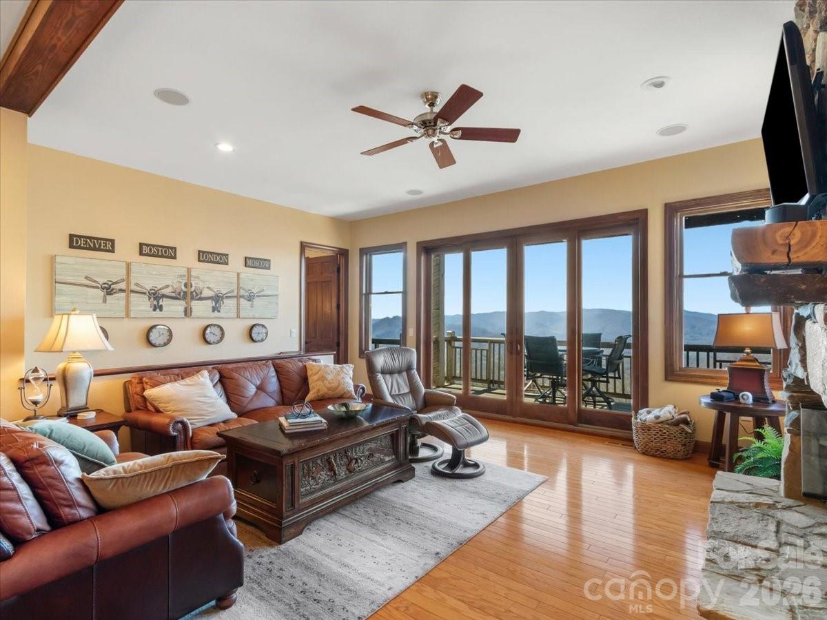 600 Andrew Banks Road D4