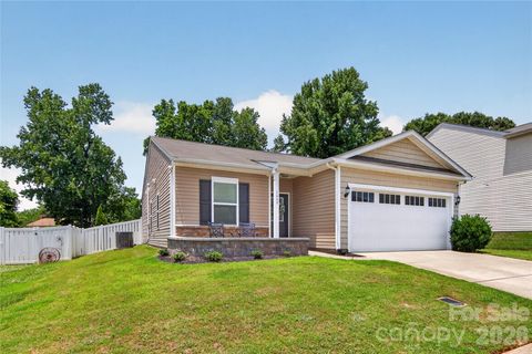 Photo of 1049 Sweetgum Street, Gastonia, NC 28054 (MLS # 4395336)