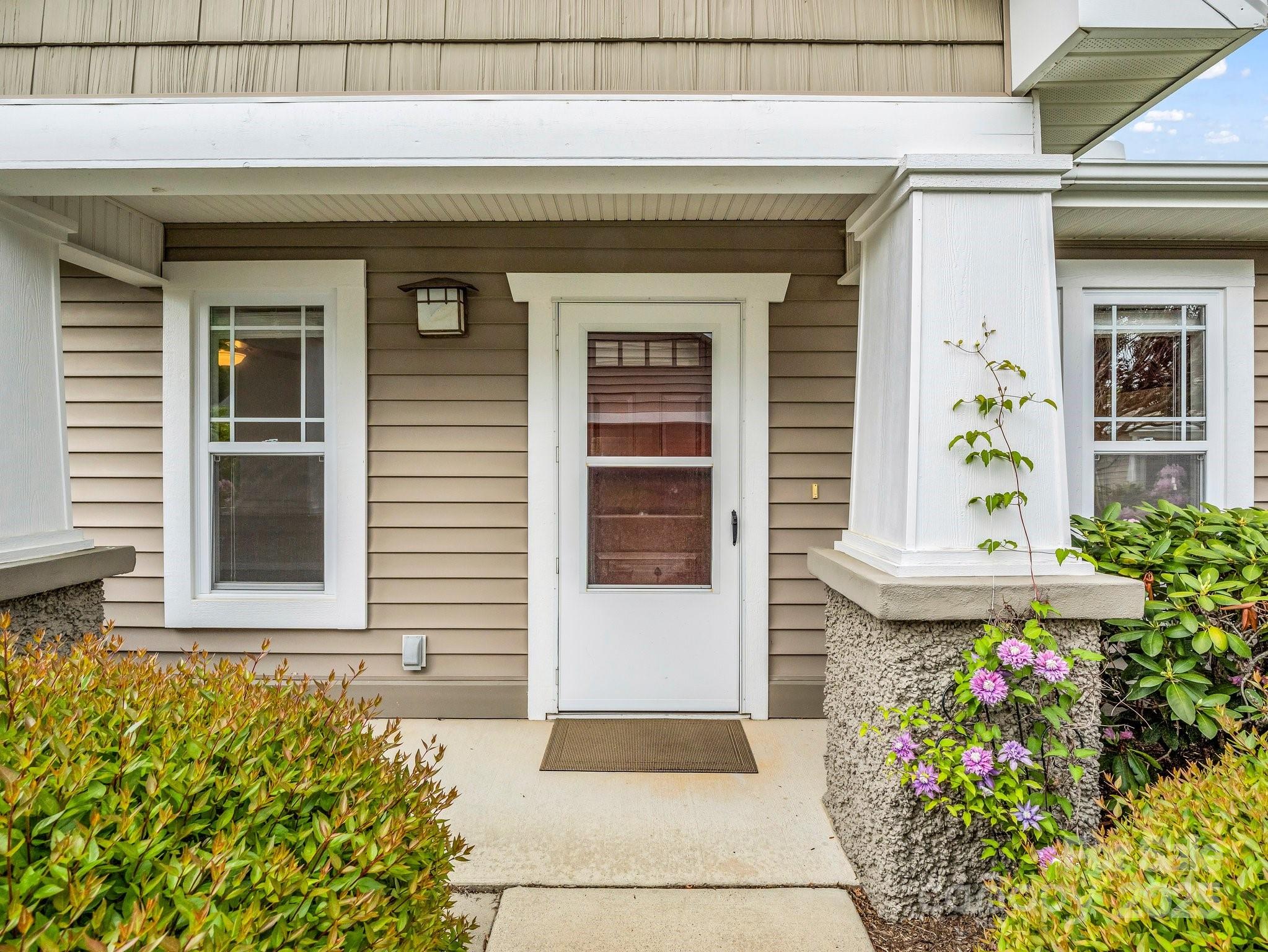 5802 Wood Duck Way