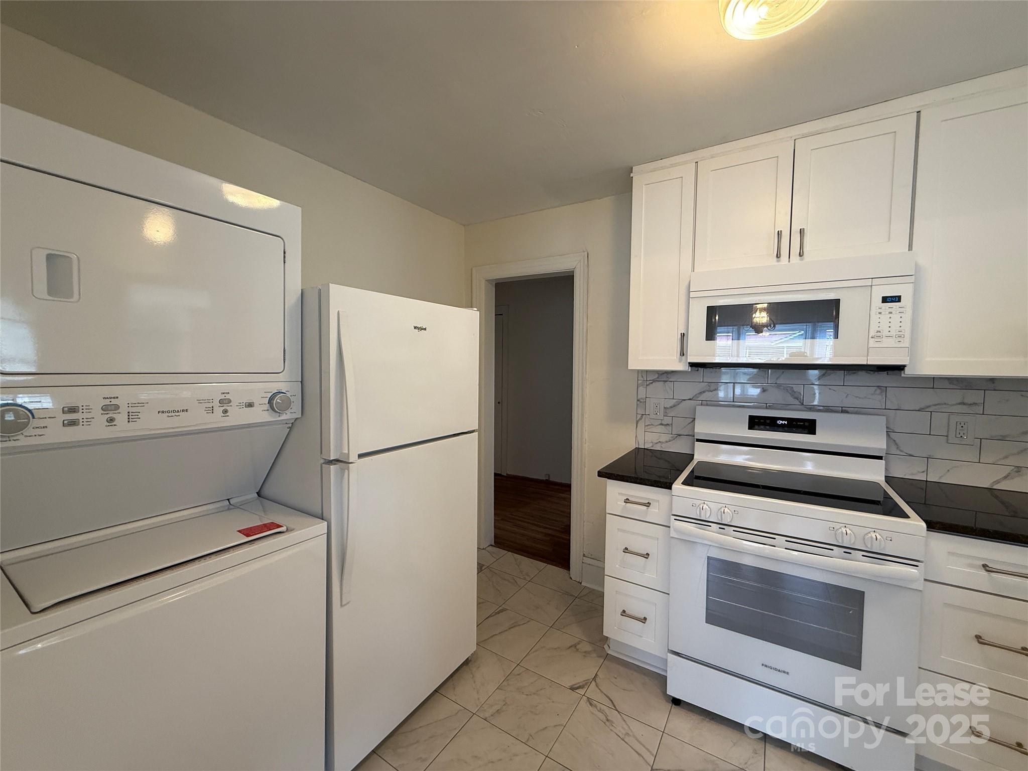 730 E Iredell Avenue