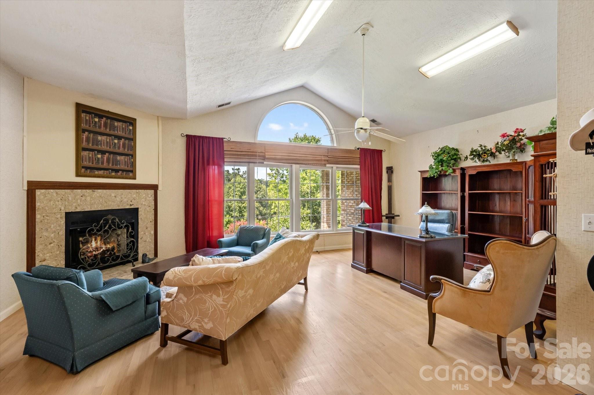 Red Fox - Residential