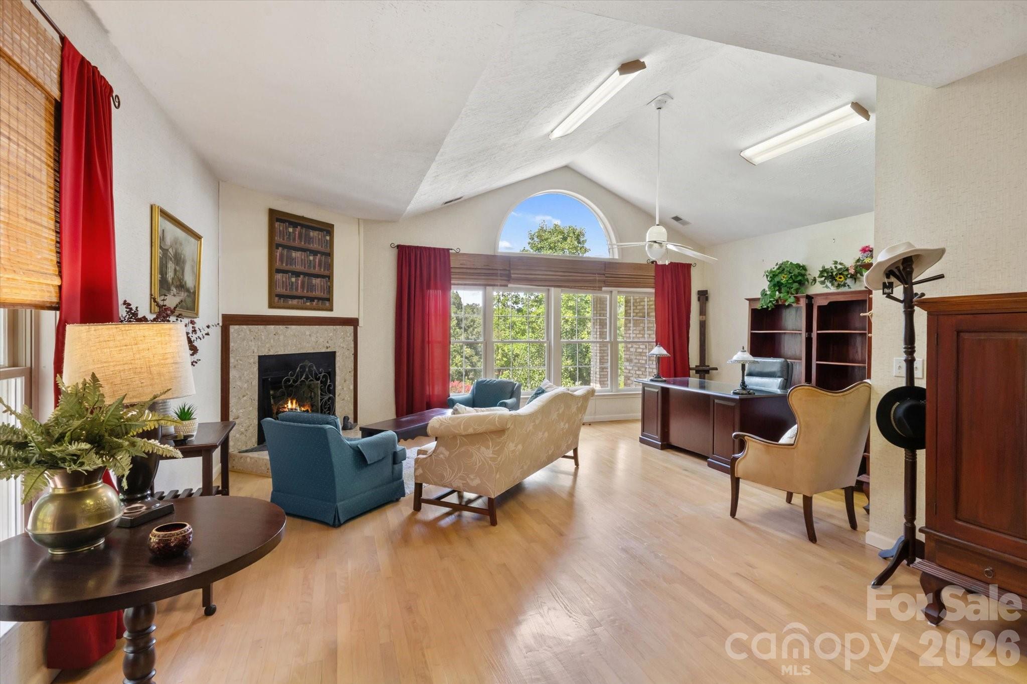 Red Fox - Residential