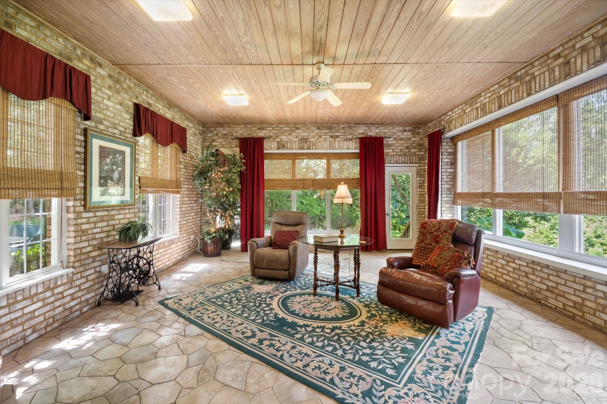 Red Fox - Residential