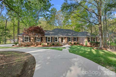 Photo for 9500 Hampton Oaks Lane