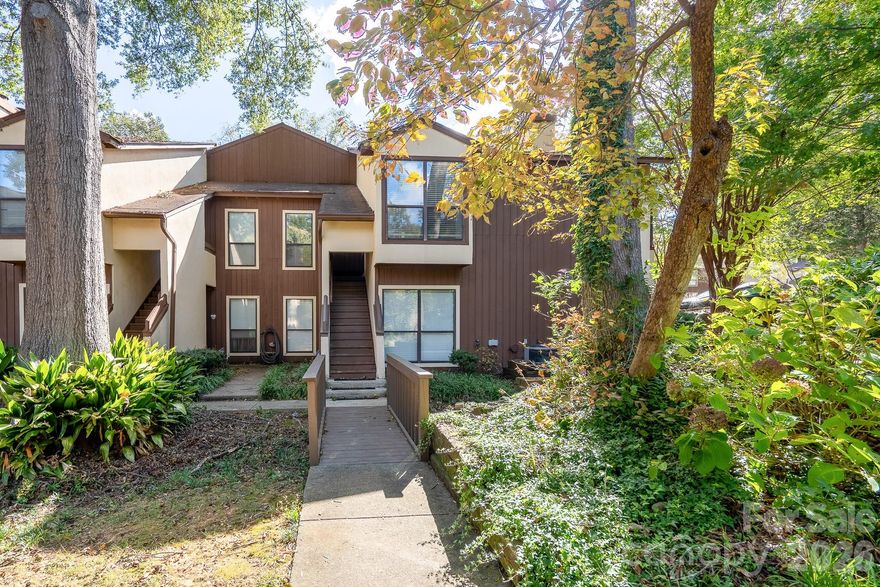 This beautiful, meticulously maintained and centrally located 2 bed, 2 bath condo is not to be missed.  Enjoy an open-concept floor plan, stunning new laminate wood floors, newly renovated primary bathroom, oversized windows, a gas fire place in the living room and an outdoor enclosed patio with extra storage room! A galley kitchen that boasts stainless steel appliances, eating space and an oversized window for beautiful natural light. Set in a private and quiet environment, this condo is surrounded by lush greenery and a serene pond. Residents can take advantage of the community amenities, which include a pool, picnic area, and well-maintained sidewalks for leisurely strolls. Living here truly combines convenience with comfort, making it an ideal place to call home.